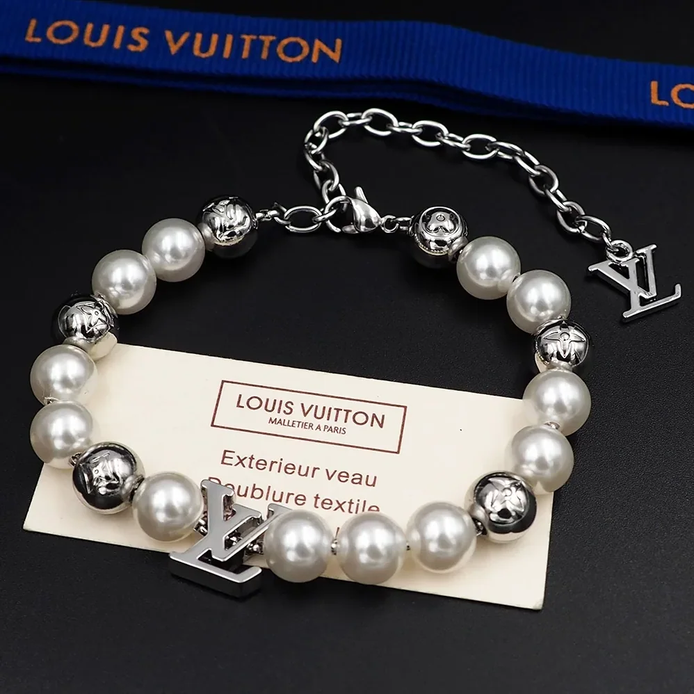 Louis Vuitton Monogram Pearls Bracelet White Louis Vuitton Monogram Pearls Bracelet White