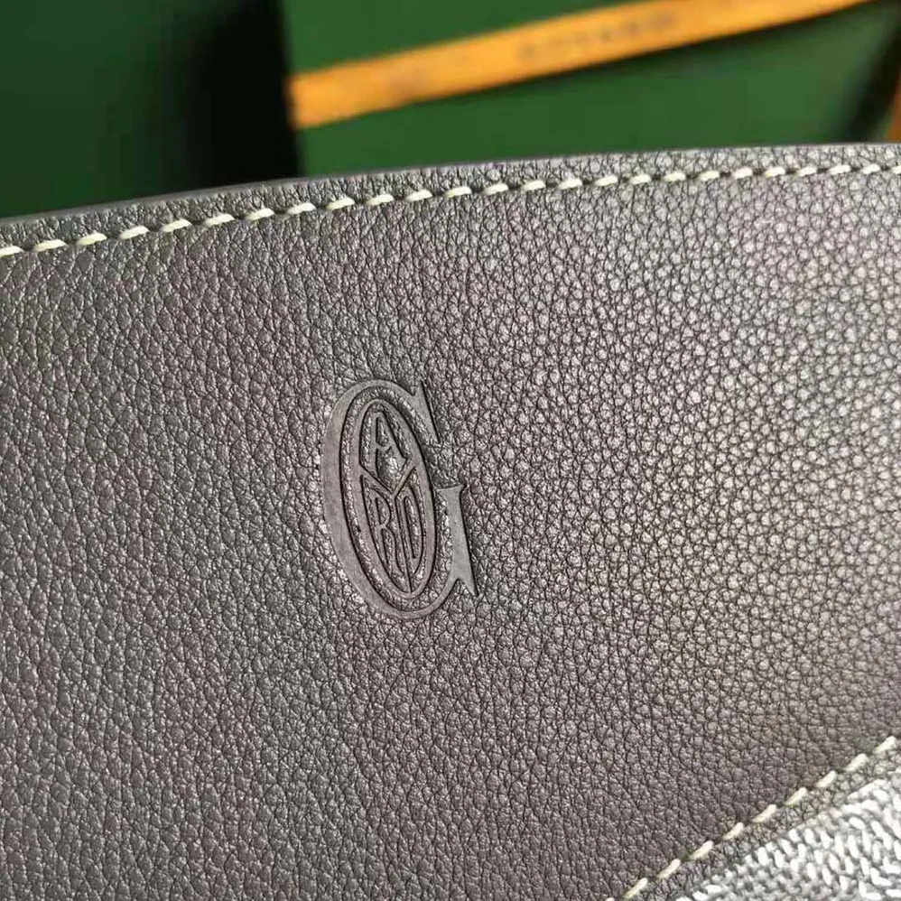 Goyard Rouette Structuré Pm Bag for Women in Silver