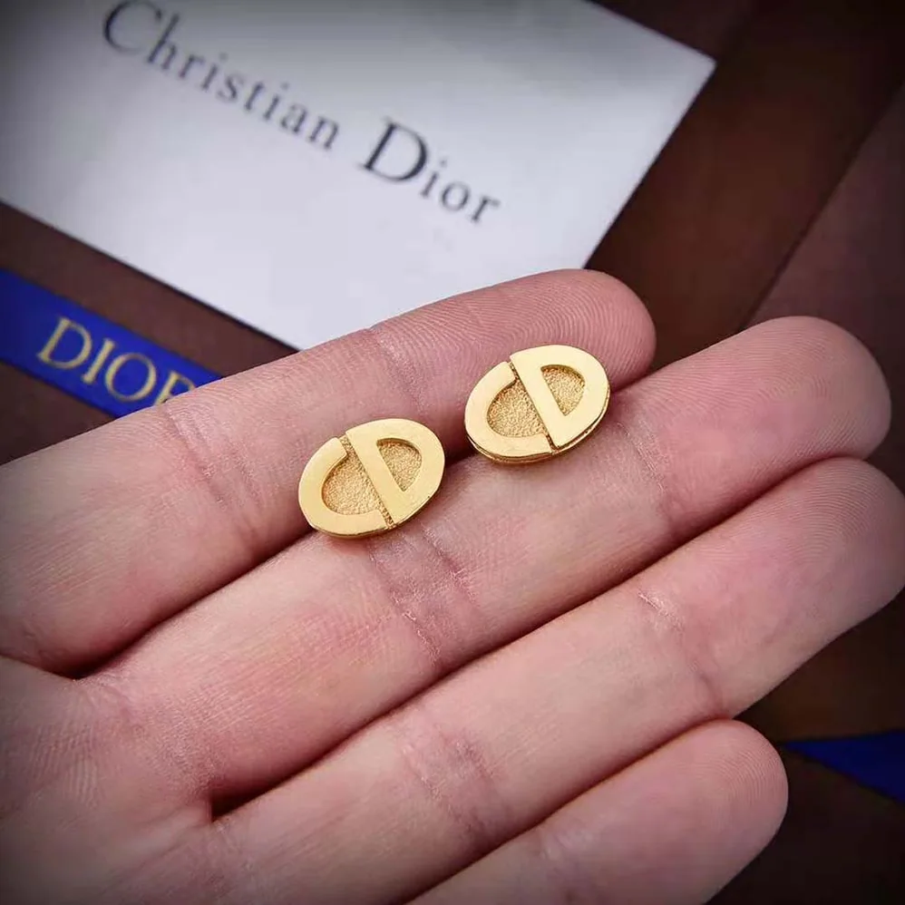 Dior Forever Dior Stud Earrings Gold for Women in Finish Metal Dior Forever Dior Stud Earrings Gold for Women in Finish Metal