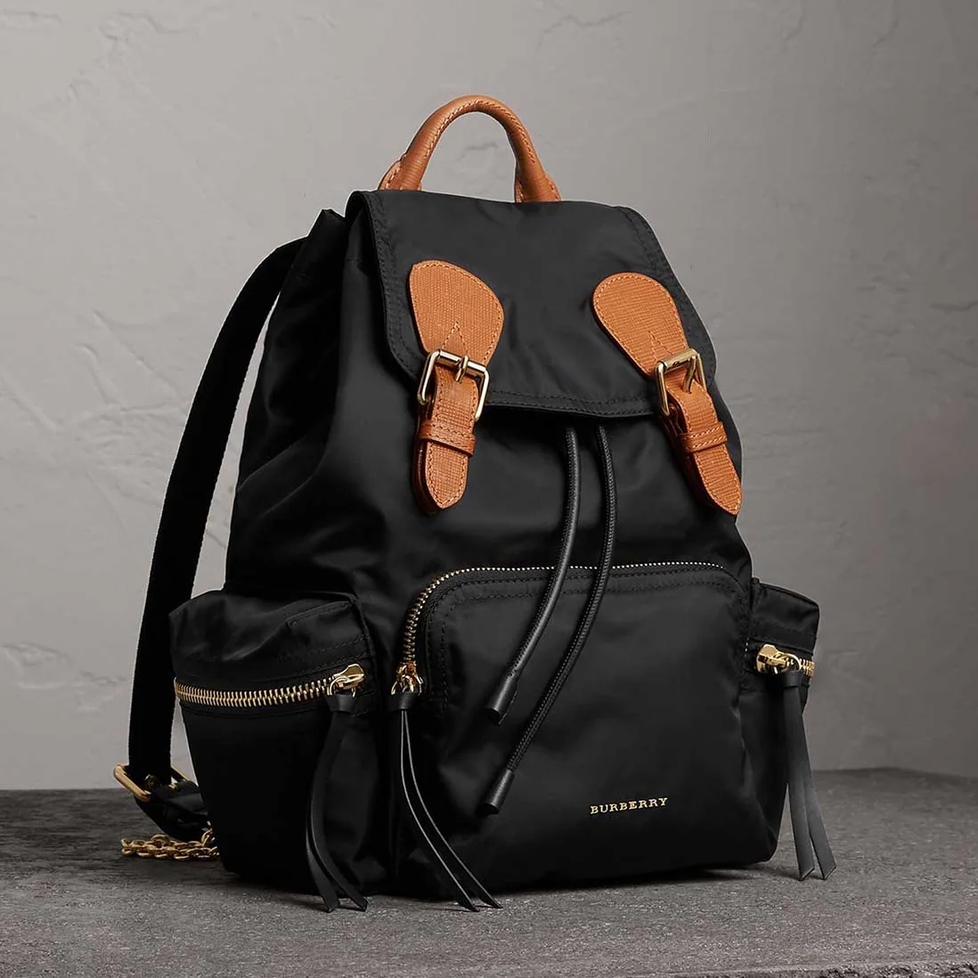 Burberry Medium Rucksack in Technical Nylon and Leather in Black Burberry Medium Rucksack in Technical Nylon and Leather in Black