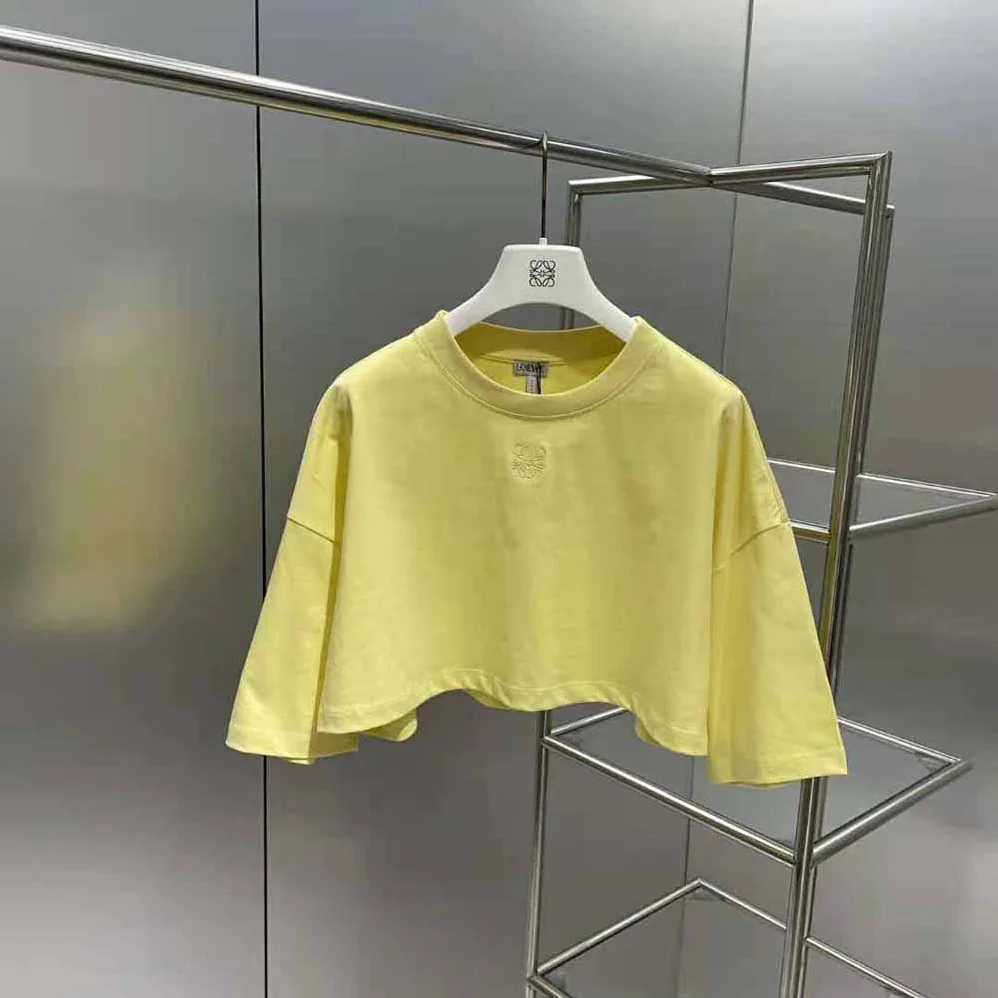 Loewe Cropped Anagram T-shirt in Cotton for Women in Yellow