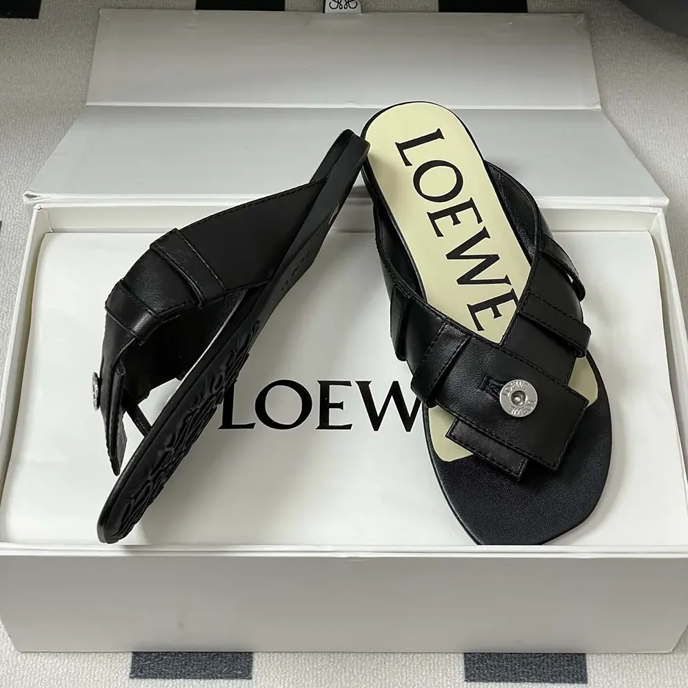 Loewe Toy Panta Toe Post Sandal in Lambskin for Women in Black Loewe Toy Panta Toe Post Sandal in Lambskin for Women in Black