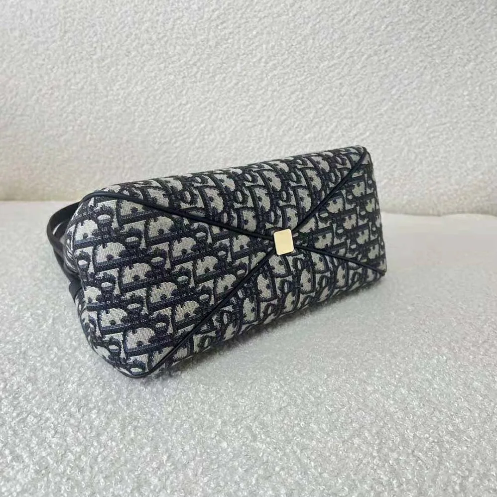 Dior Medium Dior Key Bag Blue Dior Oblique Jacquard for Women Dior Medium Dior Key Bag Blue Dior Oblique Jacquard for Women