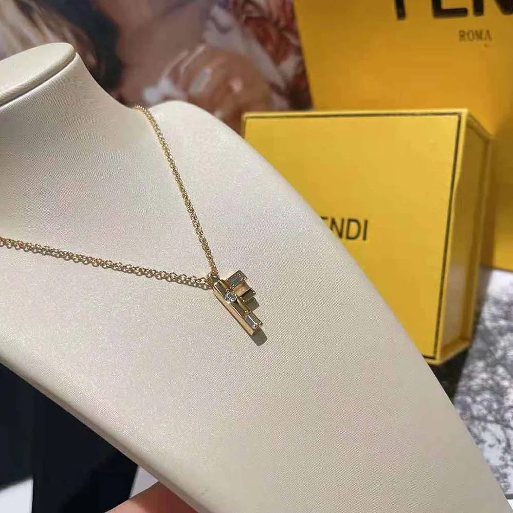 Fendi Fendi First Necklace Gold for Women in Colored Fendi Fendi First Necklace Gold for Women in Colored