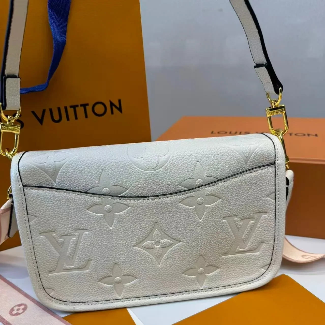 Louis Vuitton Diane White / Louis Vuitton Diane White /