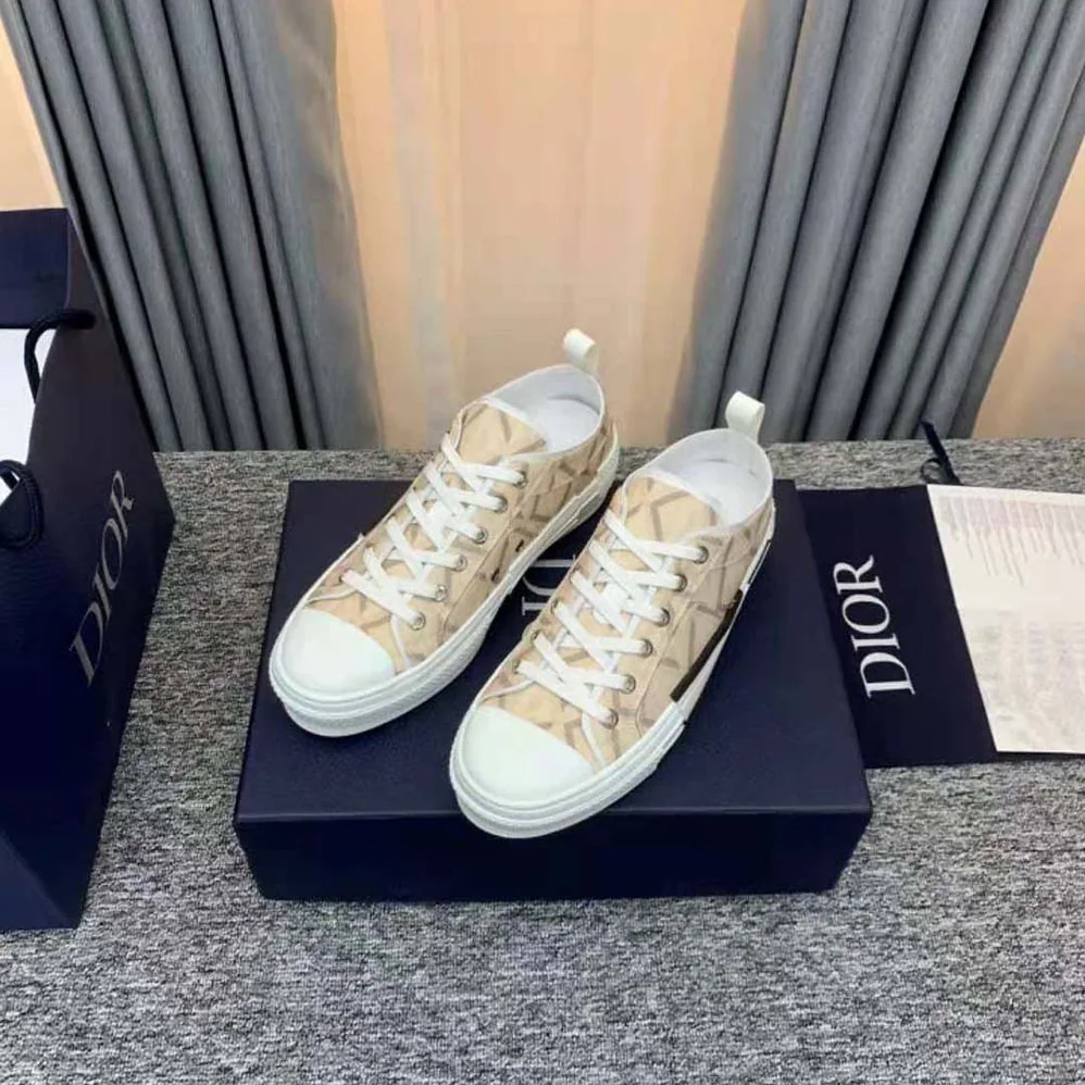 Dior B23 Low-Top Sneaker Natural CD Diamond Canvas for Unisex Dior B23 Low-Top Sneaker Natural CD Diamond Canvas for Unisex