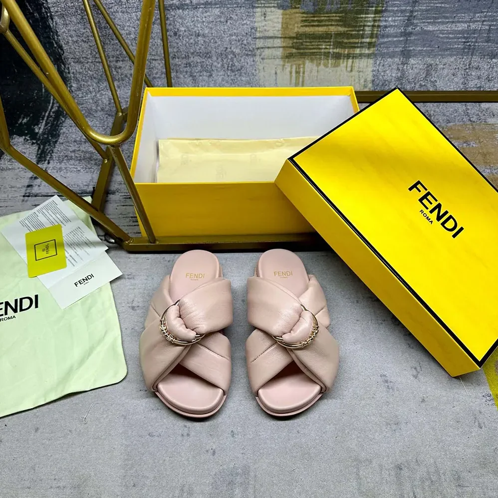 Fendi Feel Pink Leather Slides for Women