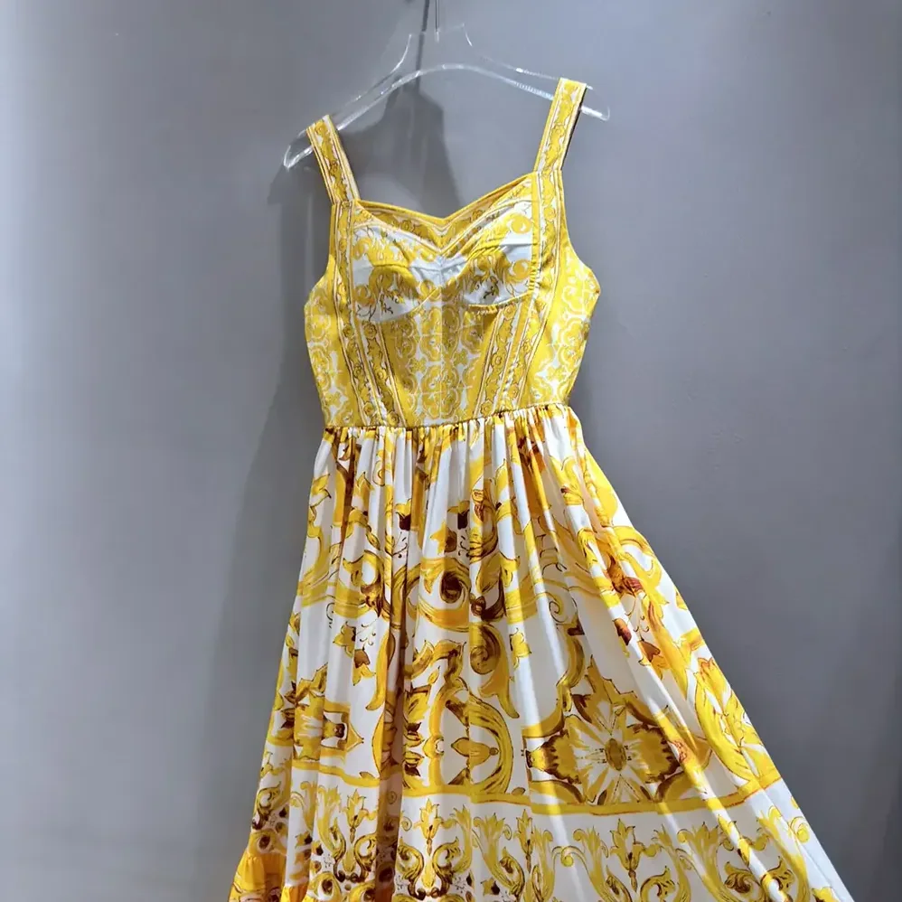 Dolce Gabbana D&G Calf-length Corset Dress in Majolica for Women in print Cotton Poplin Dolce Gabbana D&G Calf-length Corset Dress in Majolica for Women in print Cotton Poplin