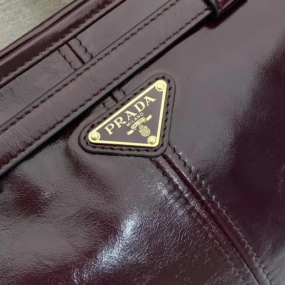 Prada Bonnie Medium Leather Handbag for Women in Maroon Prada Bonnie Medium Leather Handbag for Women in Maroon