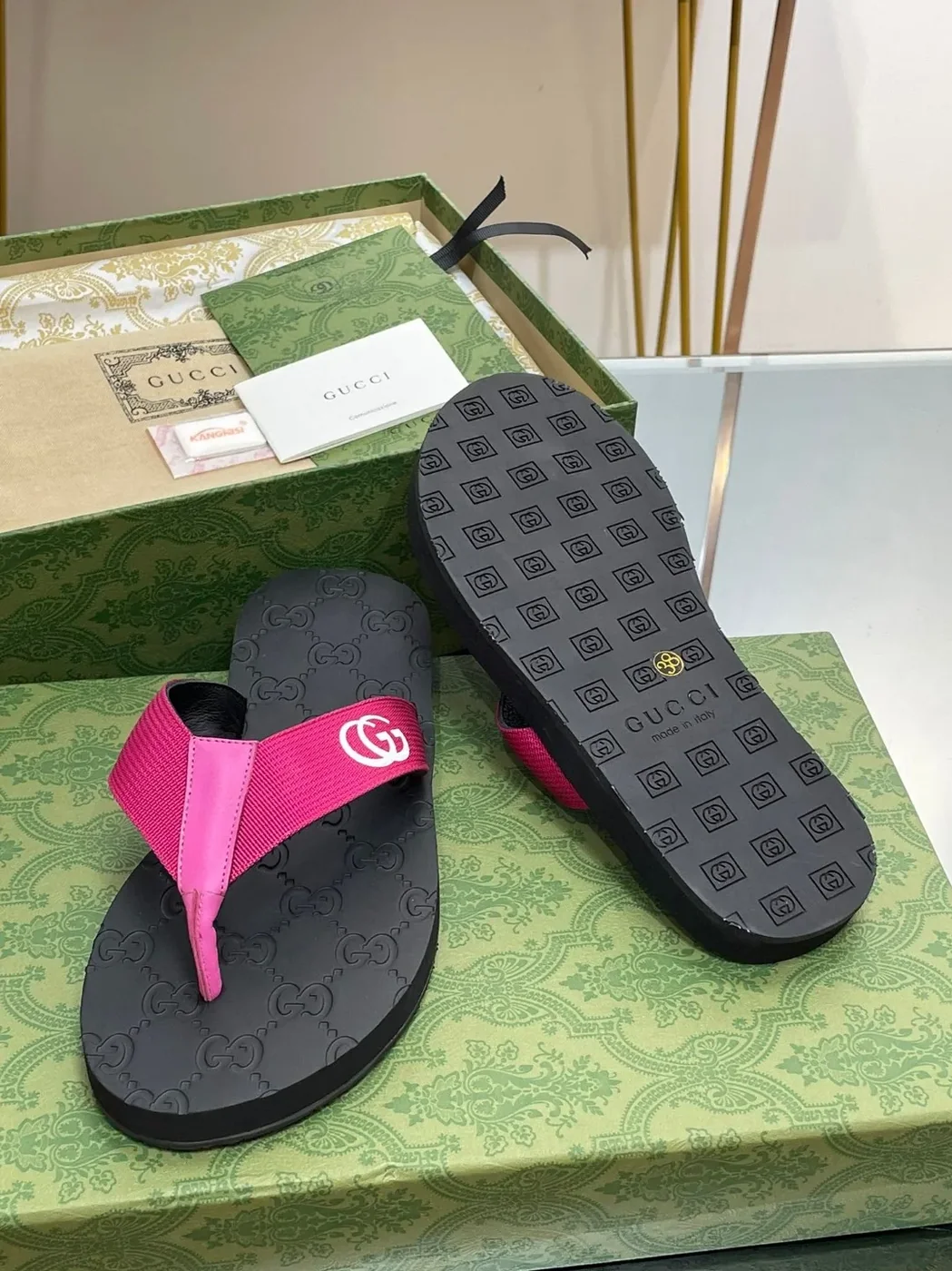 Gucci Thong Sandal Pink Gucci Thong Sandal Pink