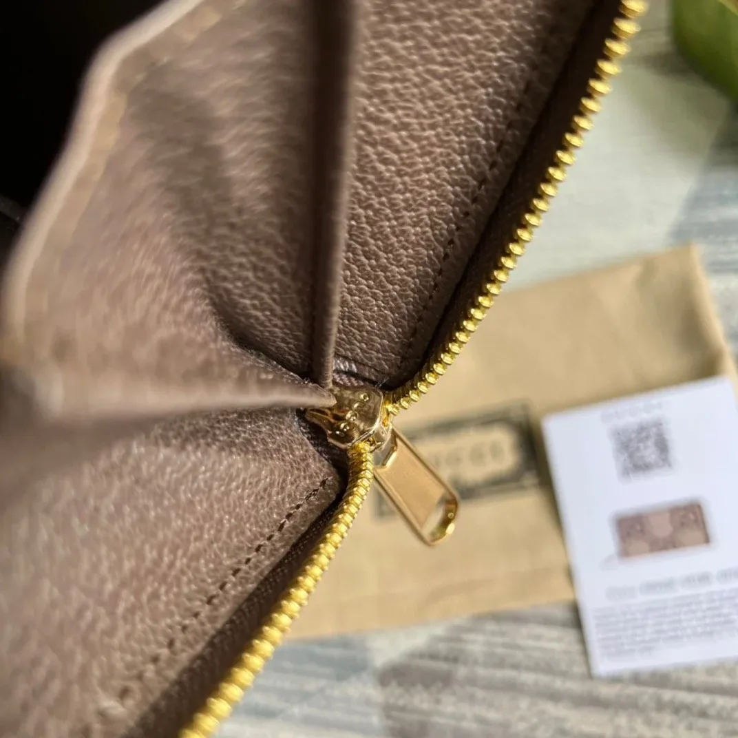 Gucci Diana Jumbo GG Zip Around Wallet With GG Brown /