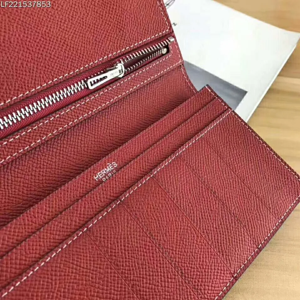 Hermes Medium Bearn Wallet in Epsom Calfskin Leather in Red