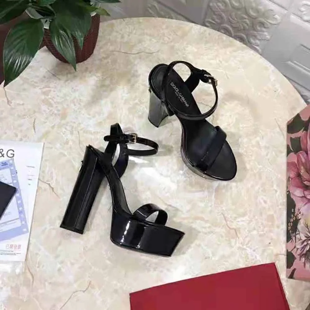 Dolce Gabbana D&G Polished Calfskin Platform Sandals for Women in Black Dolce Gabbana D&G Polished Calfskin Platform Sandals for Women in Black