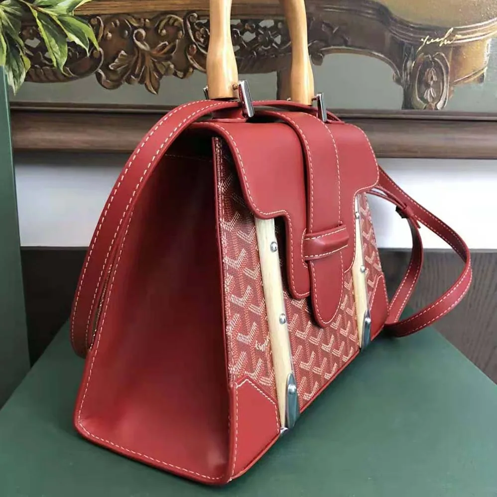 Goyard Sac Saïgon PM in Toile Goyardine & Clamecy Calfskin for Women in Red Goyard Sac Saïgon PM in Toile Goyardine & Clamecy Calfskin for Women in Red