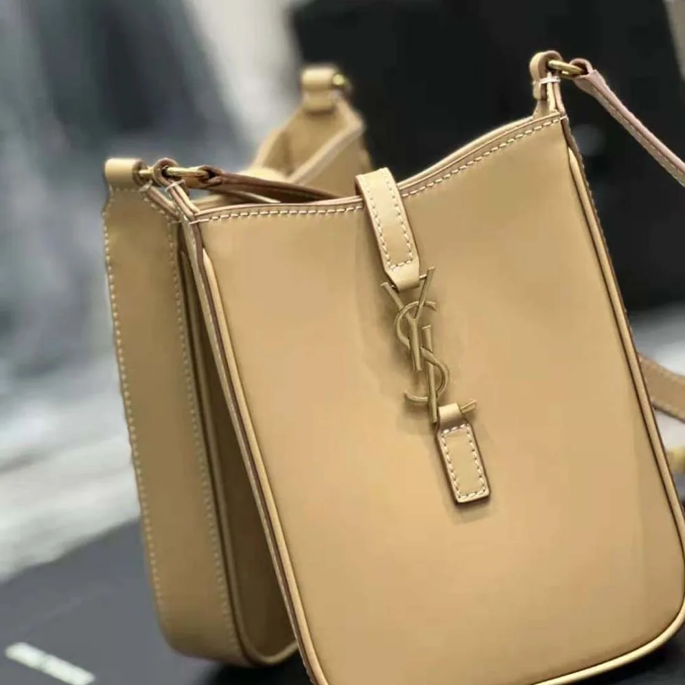 Saint Laurent YSL Le 5 à 7 Mini Vertical in Vegetable-Tanned Leather for Women in Sandy