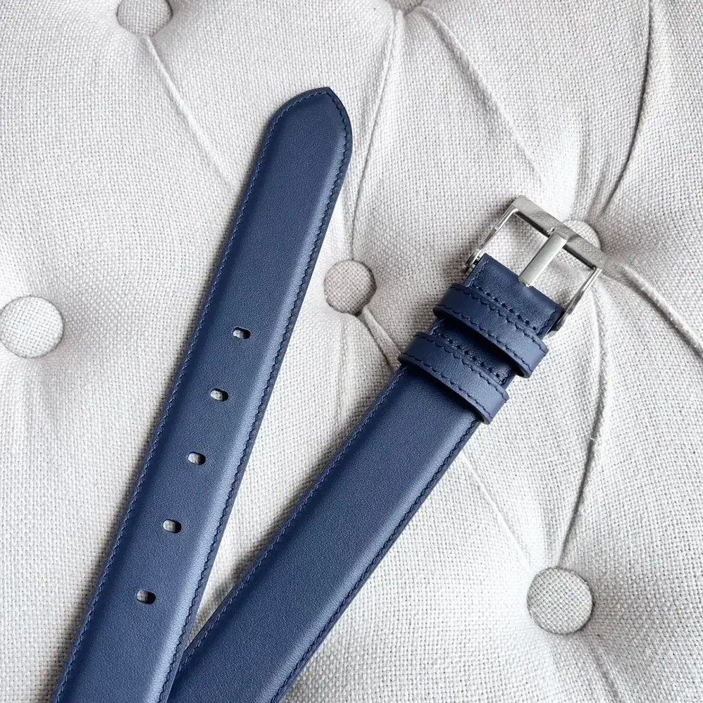 Bottega Veneta Smooth Calfskin Leather Belt for Unisex in Navy Bottega Veneta Smooth Calfskin Leather Belt for Unisex in Navy