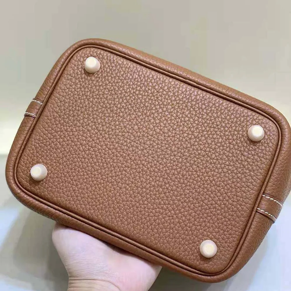 Hermes Picotin Lock 18cm in Clémence leather for Women in Brown Hermes Picotin Lock 18cm in Clémence leather for Women in Brown