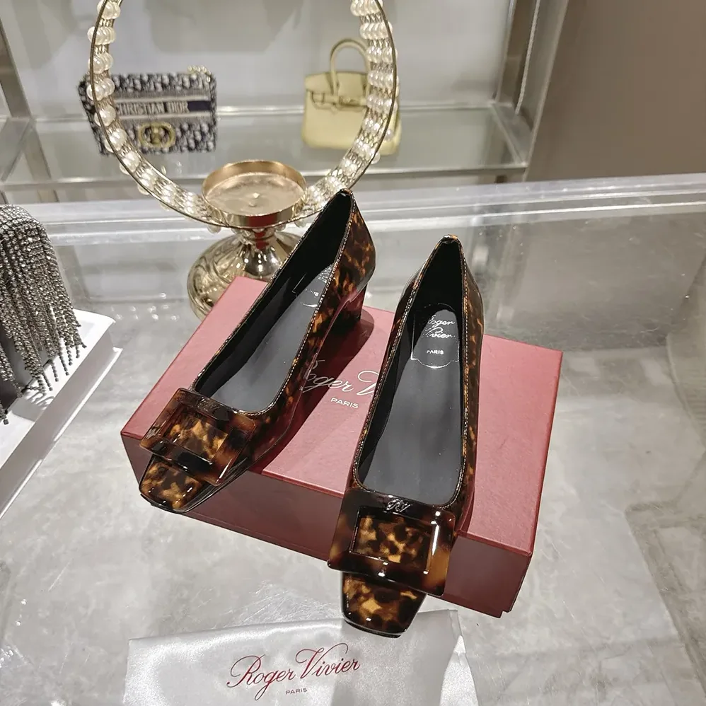 Roger Vivier Belle Vivier Pumps In Patent Leather for Women