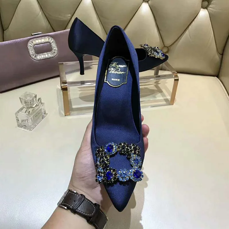 Roger Vivier Silk Flower Strass Pumps 65mm Heel for Women in Navy Roger Vivier Silk Flower Strass Pumps 65mm Heel for Women in Navy