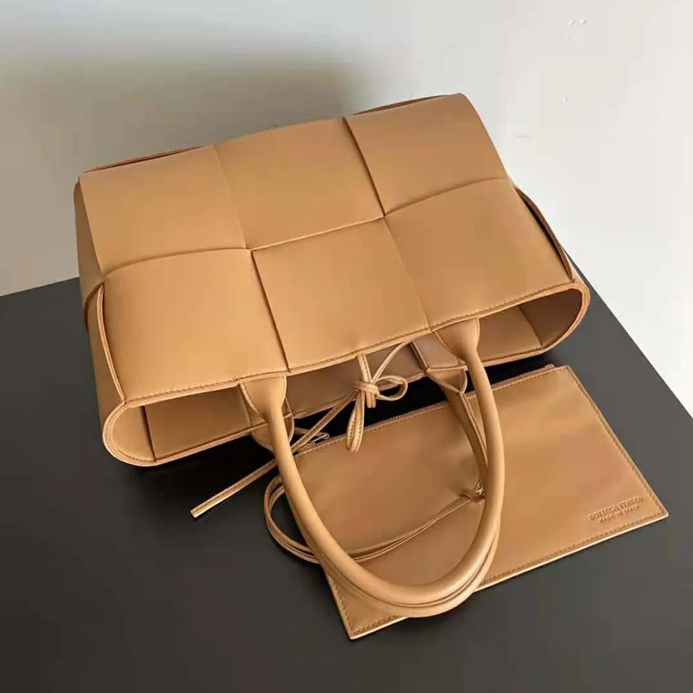 Bottega Veneta Mini Arco Tote Bag with Detachable Strap for Women in Orange Bottega Veneta Mini Arco Tote Bag with Detachable Strap for Women in Orange