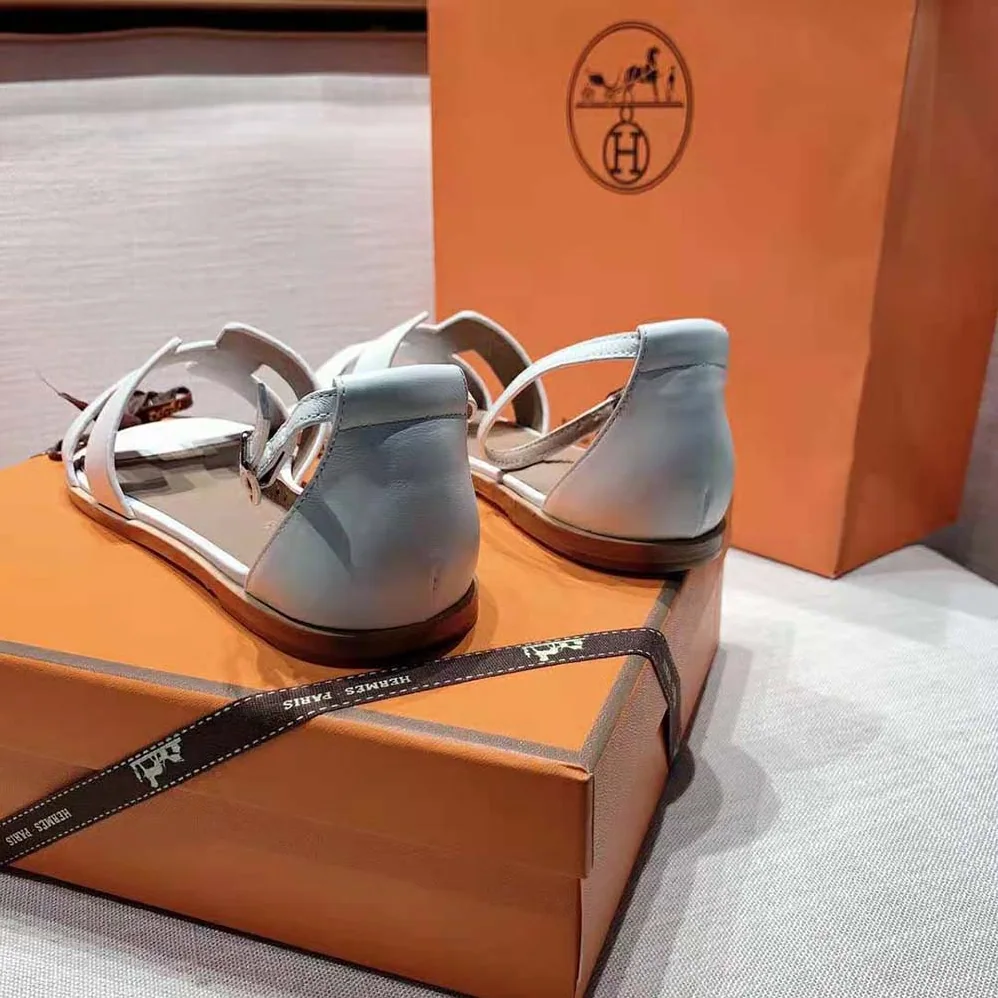 Hermes Santorini Sandal in Calfskin Leather for Women in White Hermes Santorini Sandal in Calfskin Leather for Women in White