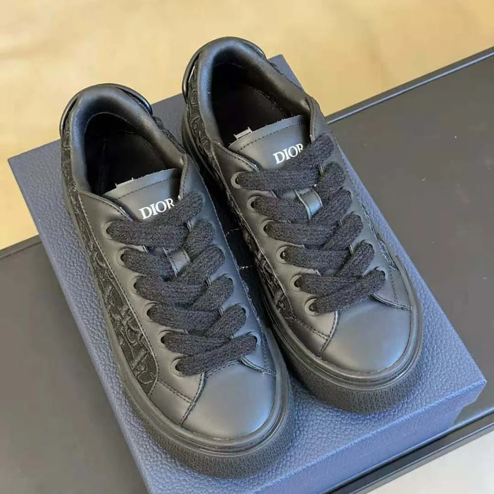Dior B33 Sneaker – Limited and Numbered Edition Black Smooth Calfskin for Men Dior B33 Sneaker – Limited and Numbered Edition Black Smooth Calfskin for Men