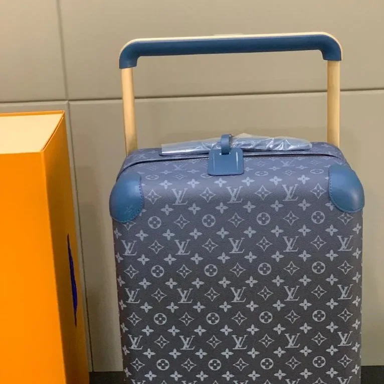 Louis Vuitton Horizon 55 Suitcase in Navy Blue Gold Hardware Louis Vuitton Horizon 55 Suitcase in Navy Blue Gold Hardware