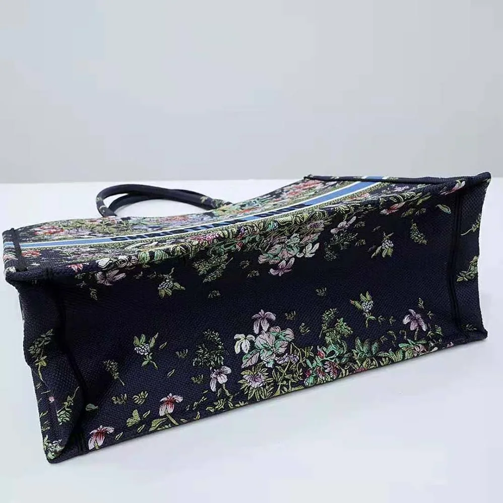 Dior Large Dior Book Tote Blue Multicolor D for Women in Constellation Embroidery