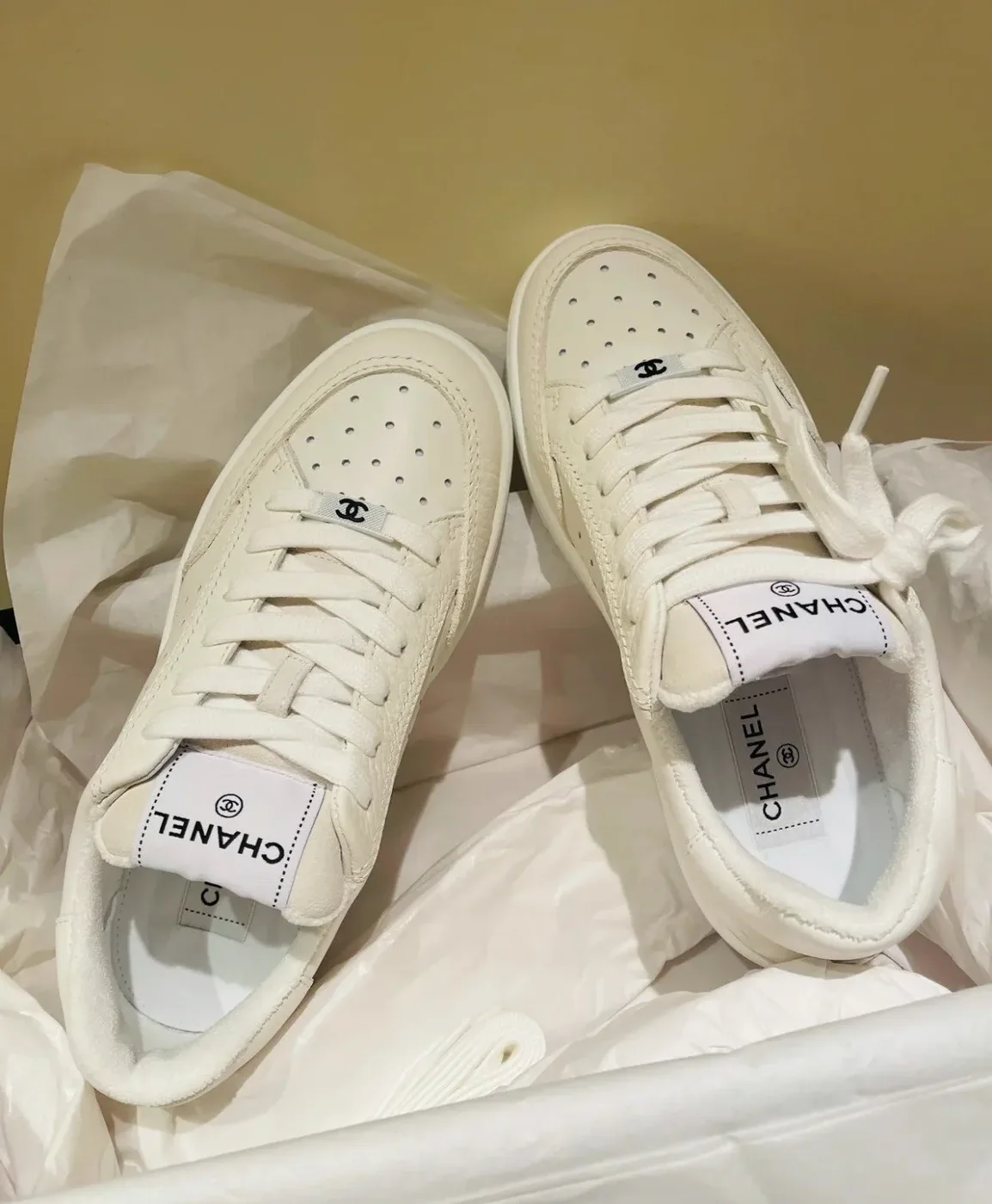 Chanel Sneakers White , Shoes / for Women