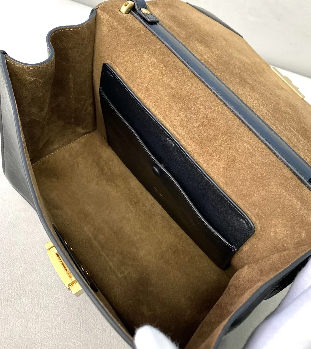Fendi Kan U Small Black Bag For Woman /
