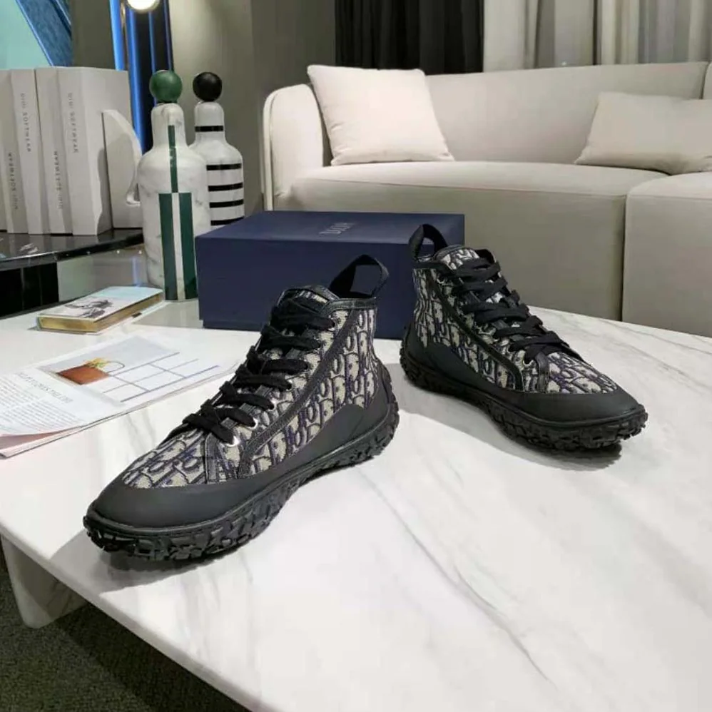 Dior B28 High-top Sneaker Beige and Black Dior Oblique Jacquard and Black Rubber for Unisex