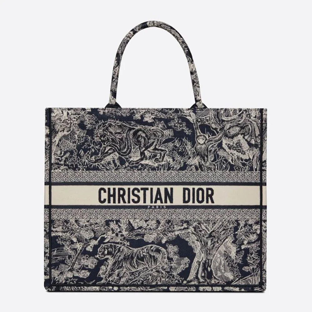 Dior Dior Book Tote Toile DE Jouy Reverse Embroidery for Women in Navy Dior Dior Book Tote Toile DE Jouy Reverse Embroidery for Women in Navy