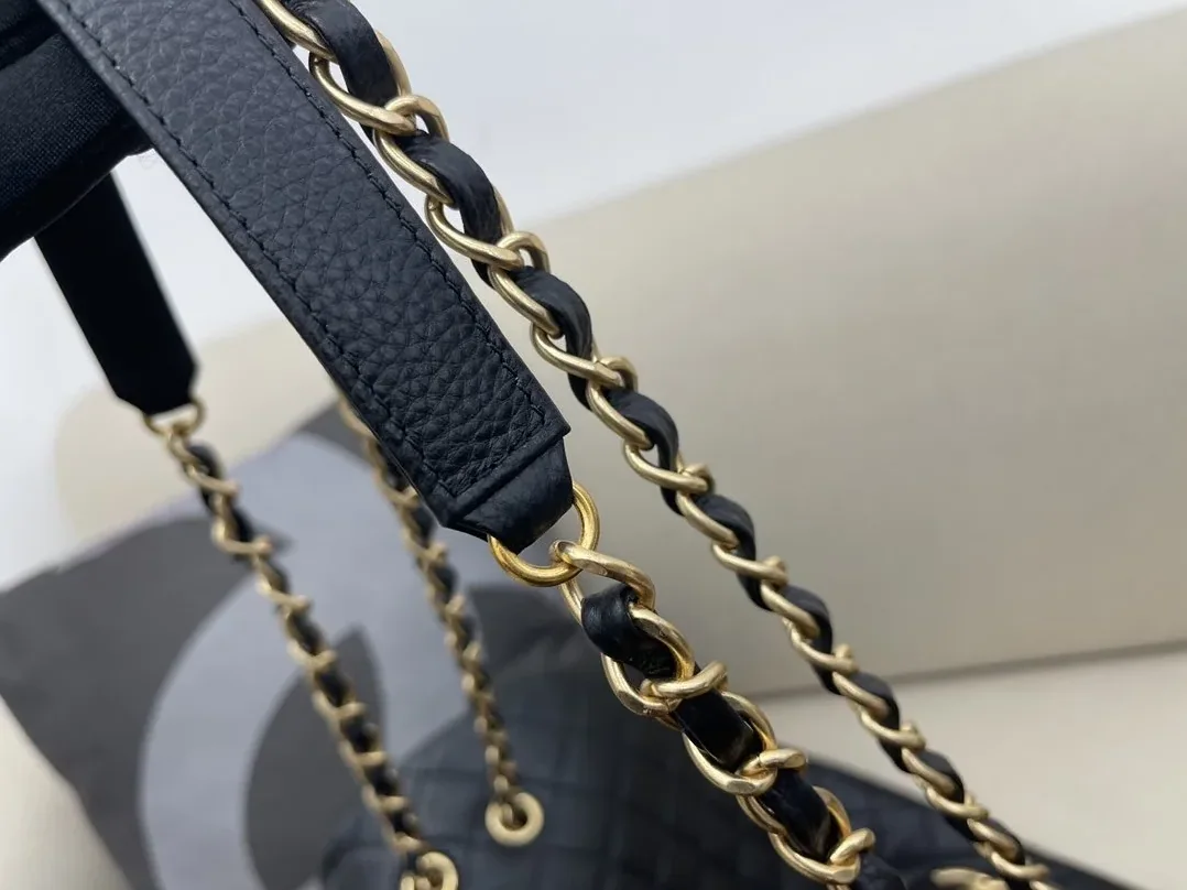 Chanel Coco Luggage Large Crossbody Bag in Black Gold Hardware