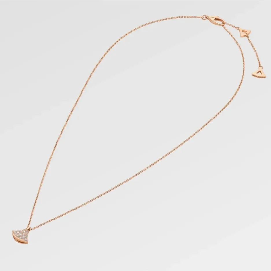 Bvlgari Divas Dream Necklace Rose Gold