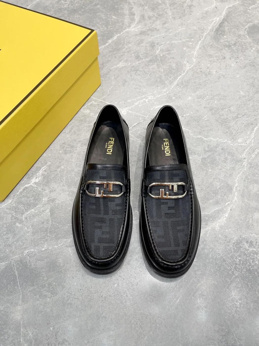 Fendi FD OLock Loafers Black