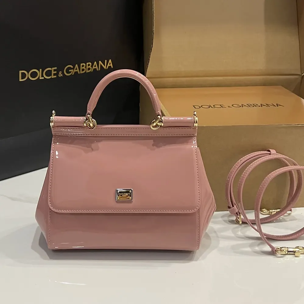 Dolce Gabbana D&G Small Sicily Handbag in Patent Leather for Women in Pink