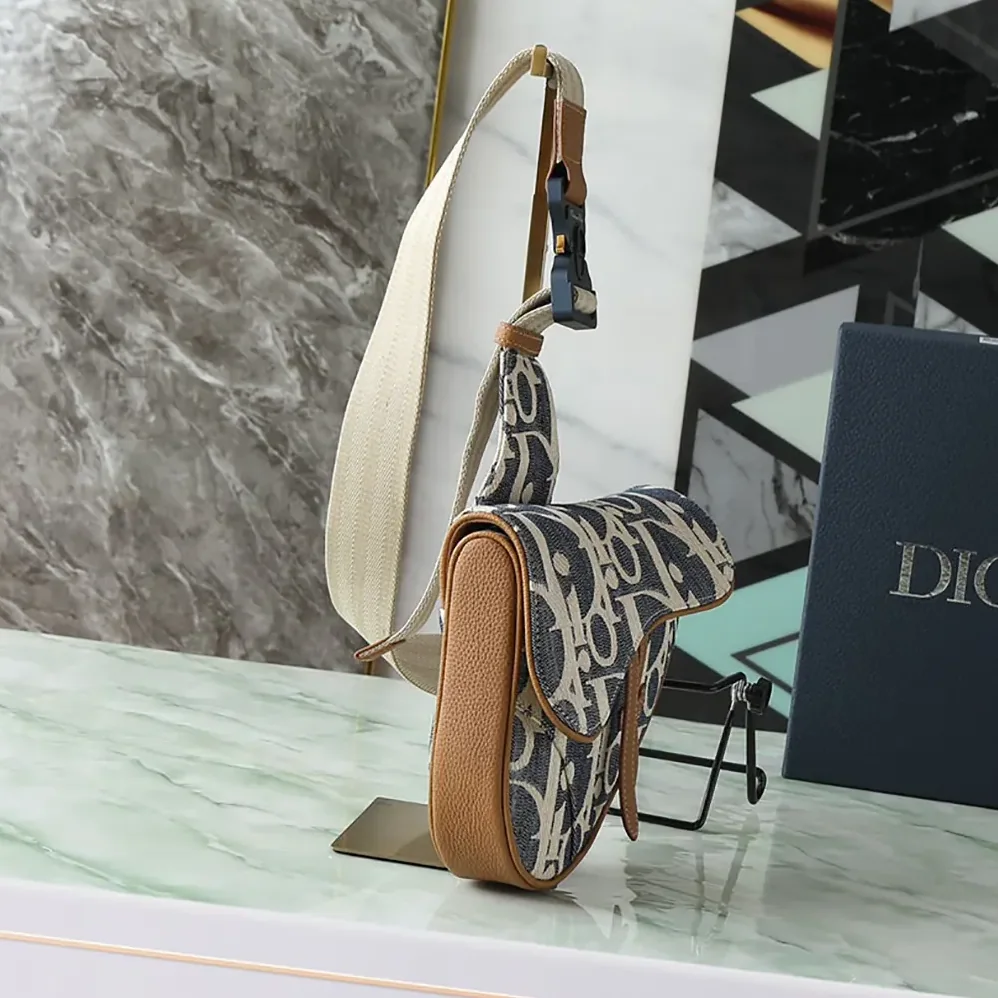 Dior Saddle Bag Blue and Beige Raffia for Men in Effect Dior Oblique Denim
