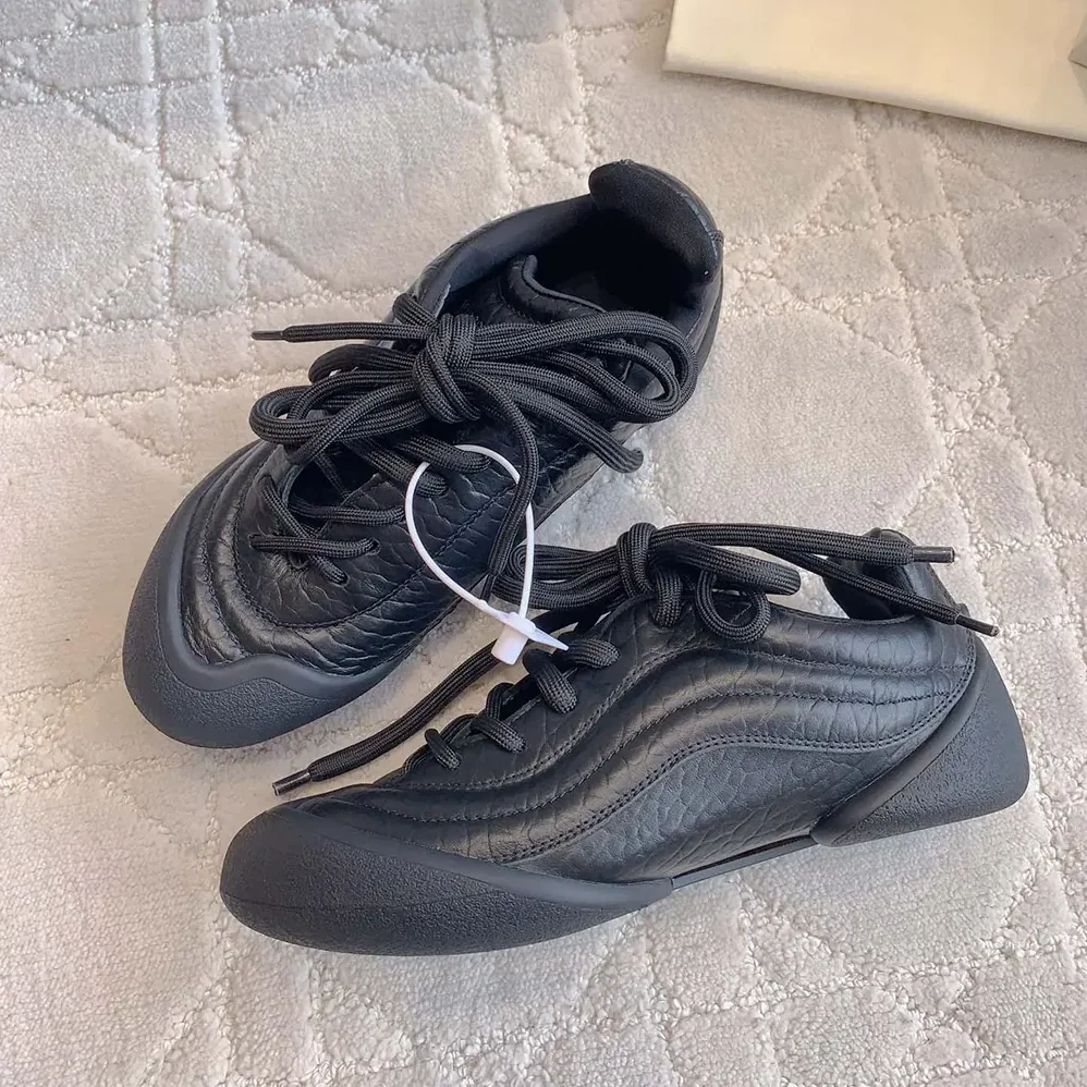 Alexander Mcqueen Flexion Sneaker in Black for Unisex Alexander Mcqueen Flexion Sneaker in Black for Unisex