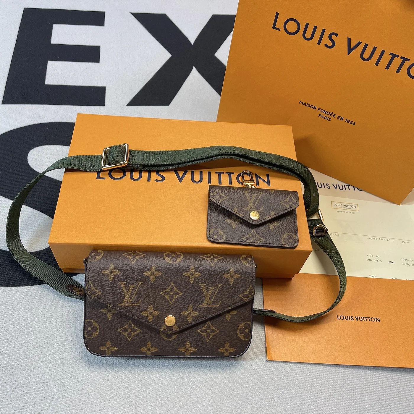 Louis Vuitton Pochette Felicie Strap & Go Wallet Shoulder Bag / Khaki Green Monogram Canvas Gold Hardware
