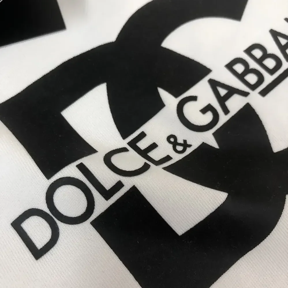 Dolce Gabbana D&G Short-sleeved T-shirt with DG Logo Print for Men in White Dolce Gabbana D&G Short-sleeved T-shirt with DG Logo Print for Men in White