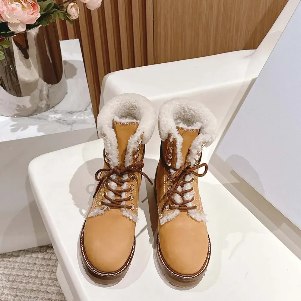 Celine Kurt Lace-up Mid Boot in Nubuck Calfskin and Shearling for Unisex Celine Kurt Lace-up Mid Boot in Nubuck Calfskin and Shearling for Unisex