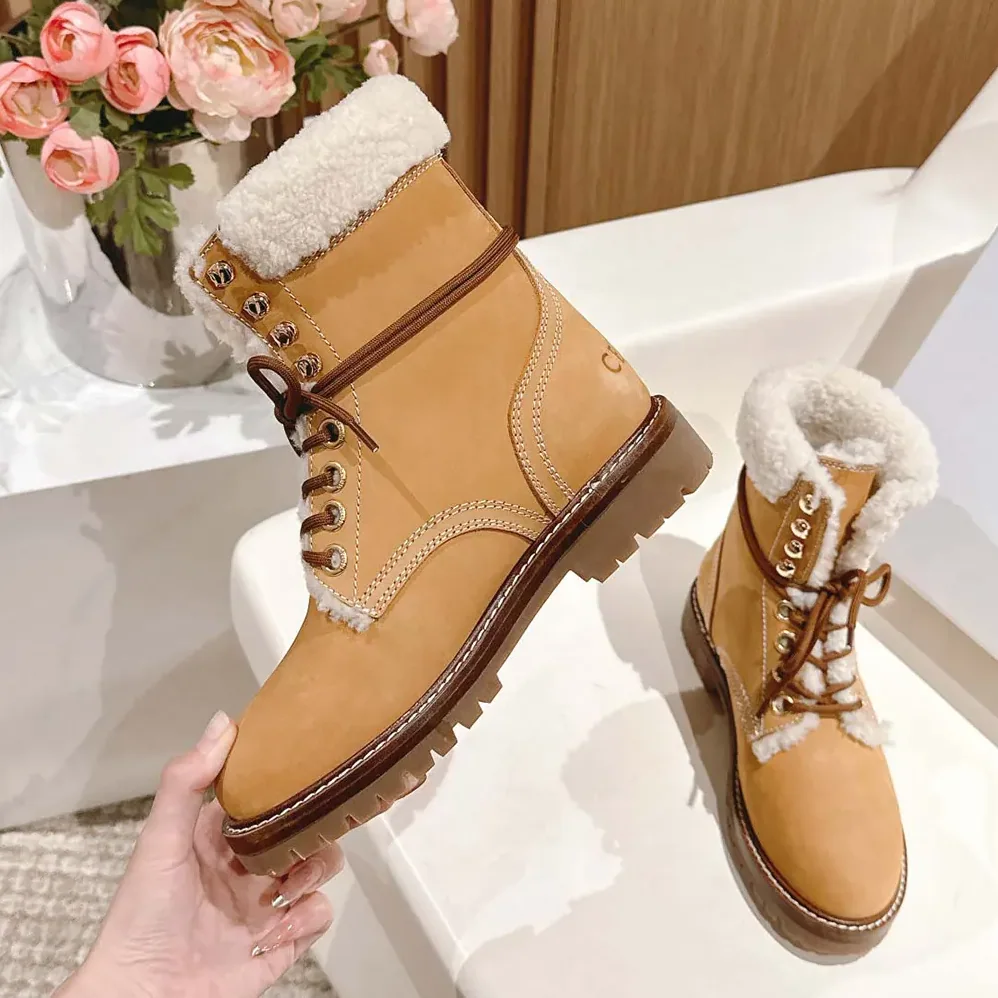 Celine Kurt Lace-up Mid Boot in Nubuck Calfskin and Shearling for Unisex Celine Kurt Lace-up Mid Boot in Nubuck Calfskin and Shearling for Unisex