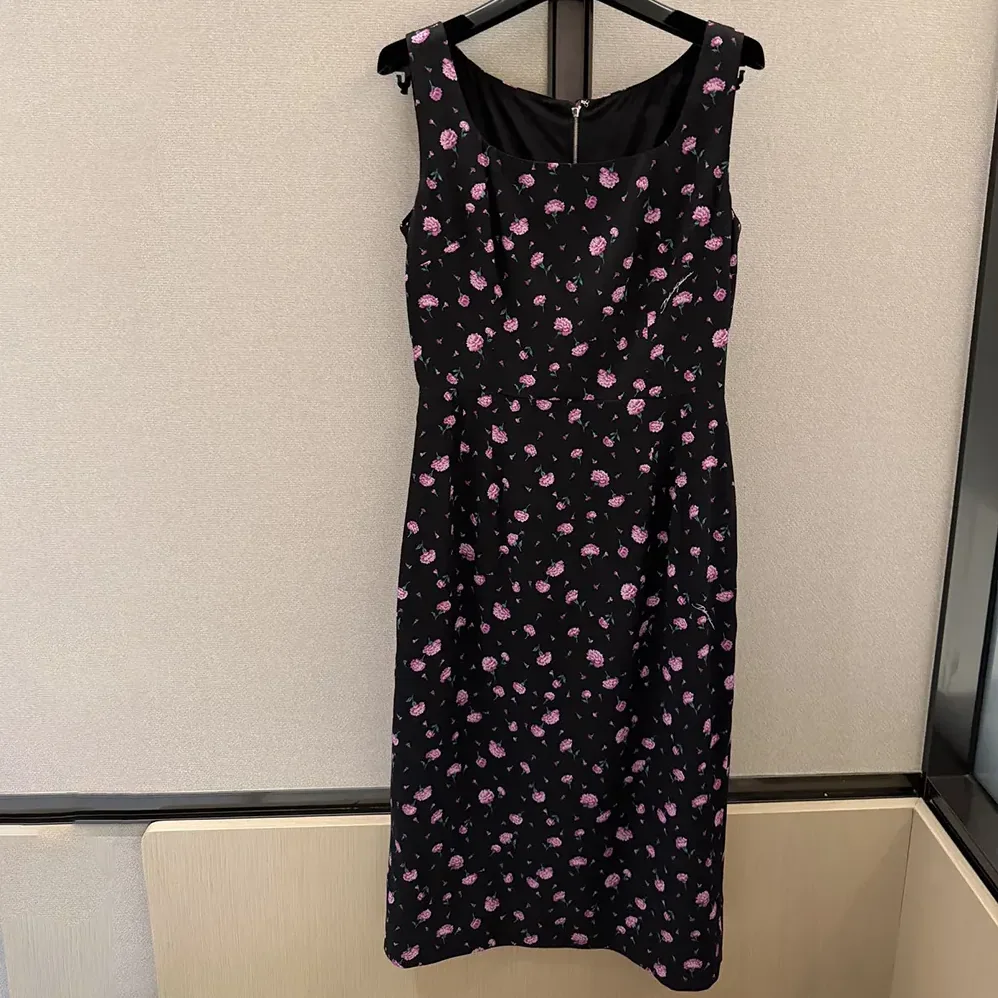 Dolce Gabbana D&G Carnations for Women in Print Sheath Dress
