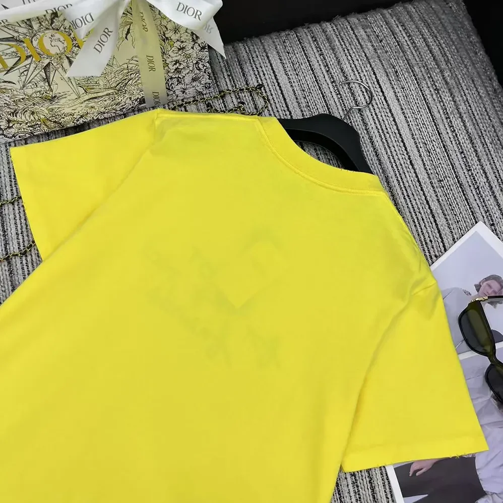 Dior DIOR AND HYLTON NEL T-Shirt Relaxed Fit Yellow Cotton Jersey for Women Dior DIOR AND HYLTON NEL T-Shirt Relaxed Fit Yellow Cotton Jersey for Women