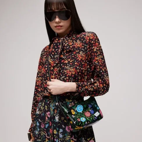 Gucci Lady Lunetta Small Shoulder Bag / Black/ Multicolor Gucci Flora Coated Canvas Palladium Hardware