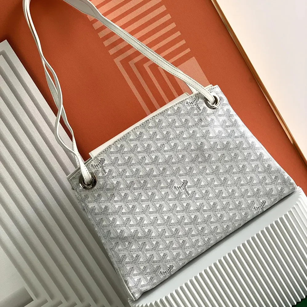 Goyard Rouette Souple Bag for Unisex in White Goyard Rouette Souple Bag for Unisex in White