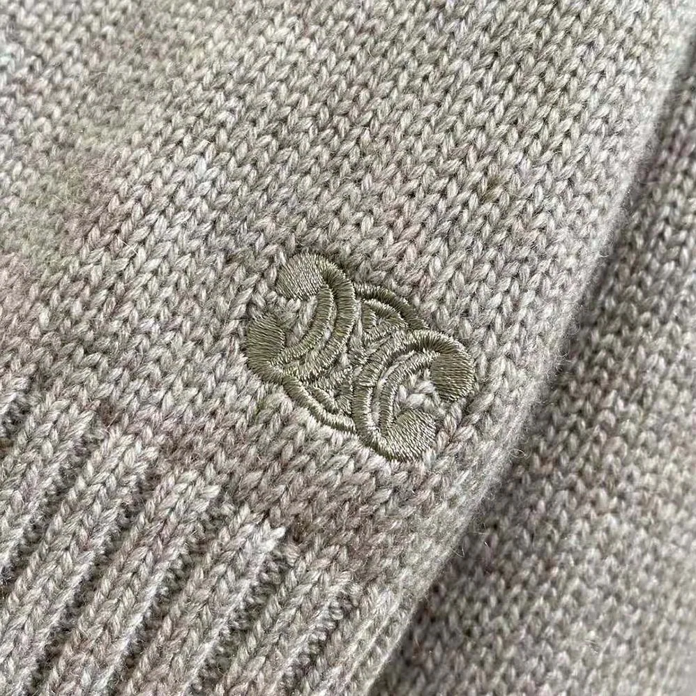 Celine Crew Neck Sweater in Seamless Cashmere for Women Celine Crew Neck Sweater in Seamless Cashmere for Women