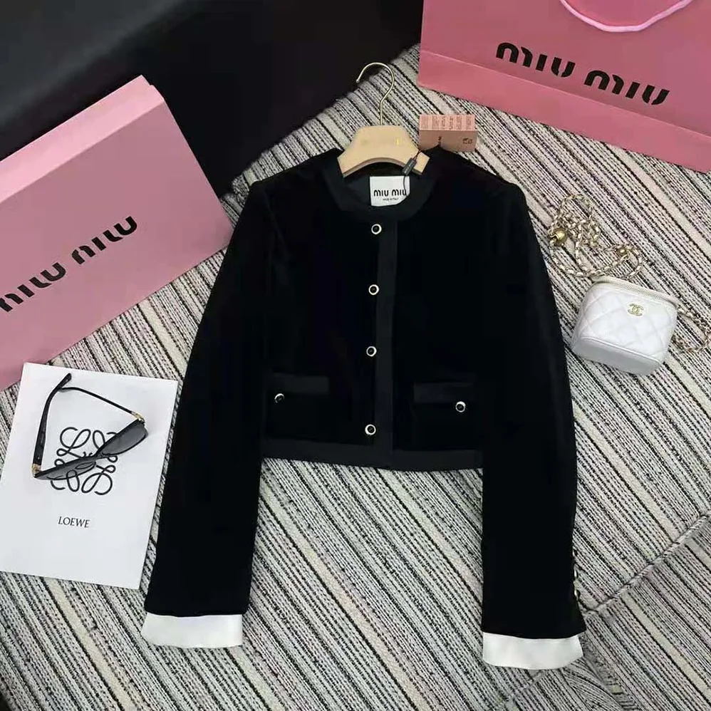 Miu Miu Velvet Single-Breasted Jacket with Miu Miu Logo label for Women in Black Miu Miu Velvet Single-Breasted Jacket with Miu Miu Logo label for Women in Black