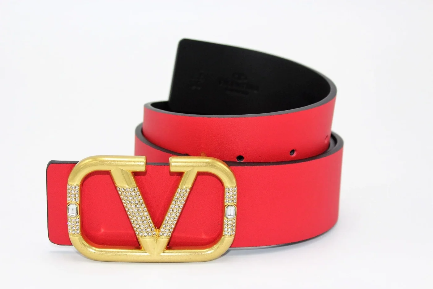 REVERSIBLE V DIAMOND LOGO SIGNATURE BELT IN GLOSSY CALFSKIN