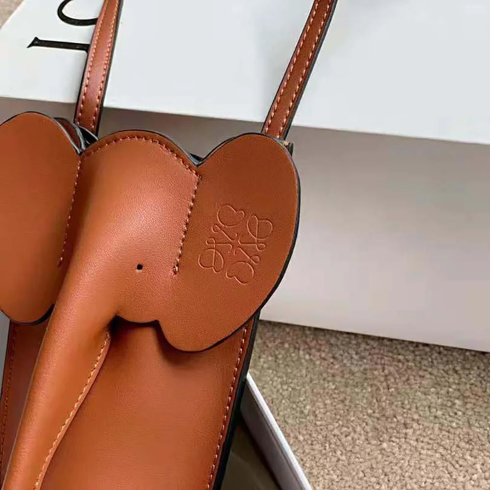Loewe Elephant Pocket in Classic Calfskin for Women